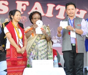 First Lady of the State Smt Rita Rajkhowa releasing the audio CD during the Indigenous Faith Day celebration at Nyikum Niya Ground, Nirjuli on 1st December 2015.